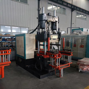 google LBZ-120A rubber injecction moulding machine4.jpg