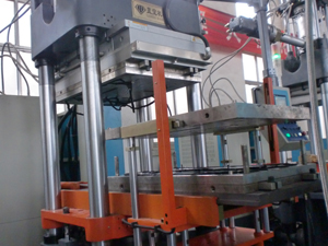 rubber injection moulding machine