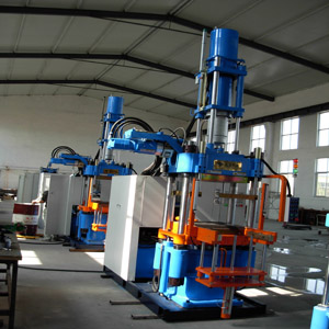 rubber injection moulding machine