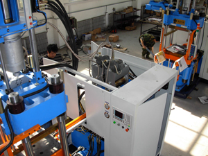 LBZ-550A rubber injection moulding machine-3.jpg