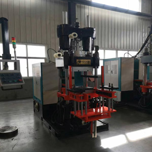 google LBZ-160A rubber injection moulding machine-3.jpg