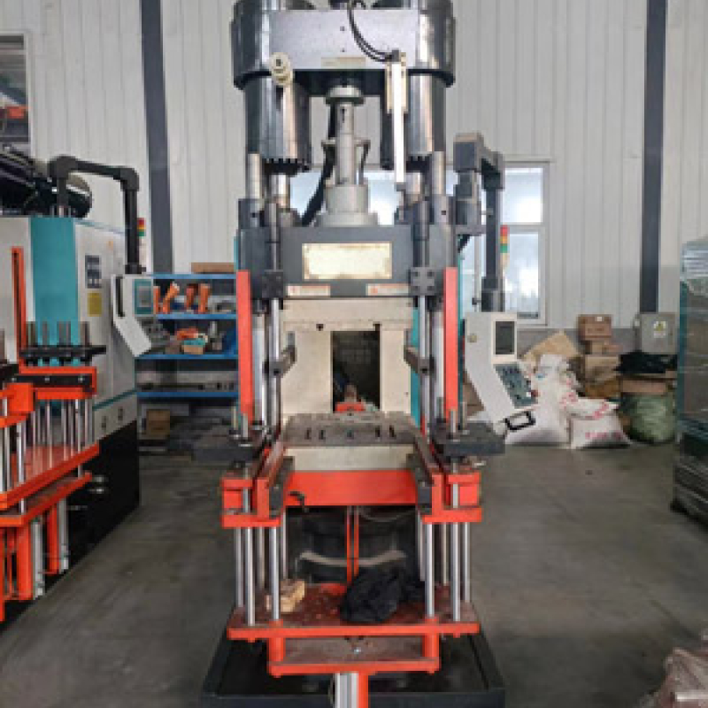 LBZ-120A rubber injection moulding machine